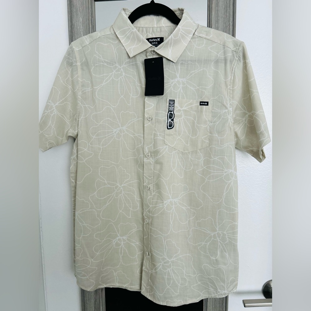 Hurley Shirt Mens Small Beige Floral Hawaiian Tropical Resort Vacation Woven NEW